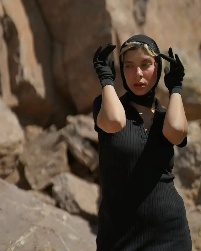 عکس های نیکو زن روز