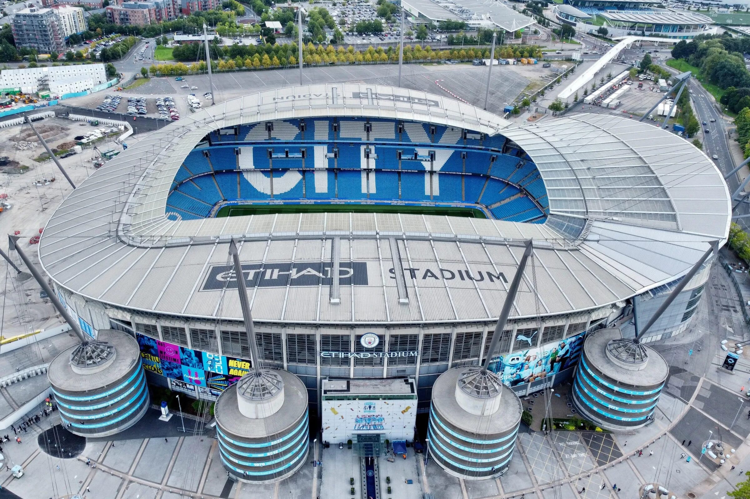 استادیوم ورزشگاه اتحاد